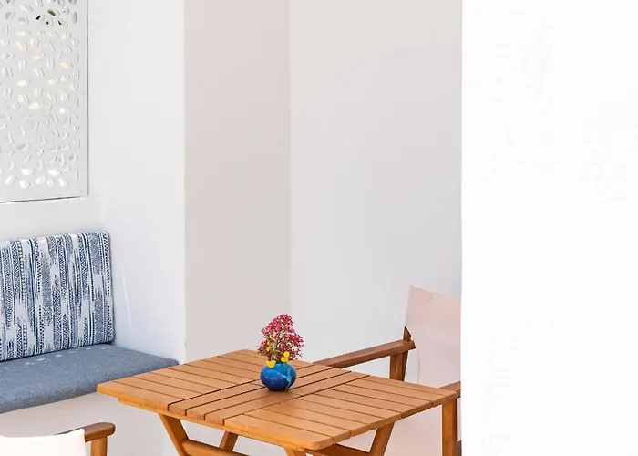 Sea Breeze Hotel (Adults Only)
