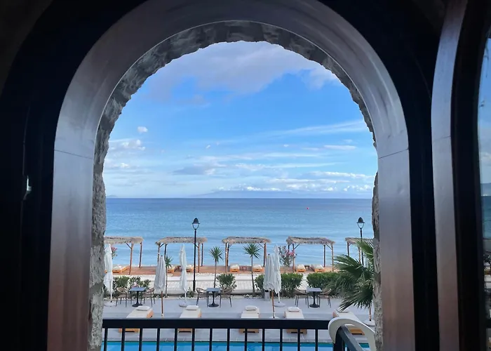Valta Hotel