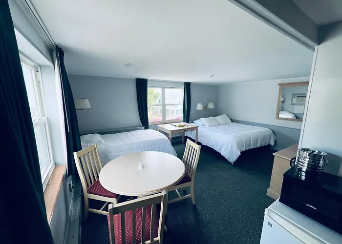 Harbor Landing Resort