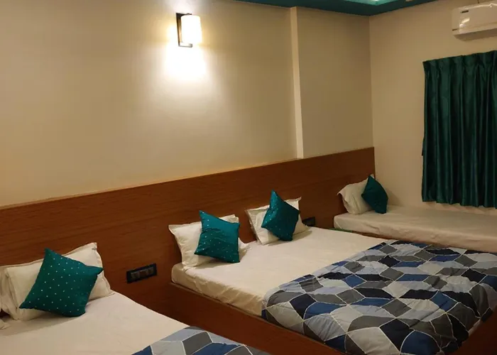 Hotel Sai Dakshina Inn & The Fern Restaurant
