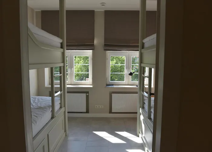 Five Point Hostel&Apartments