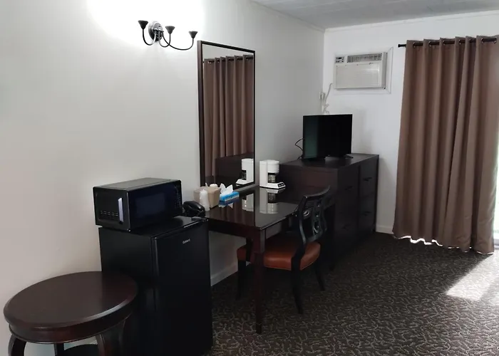 Tri Terrace Motel