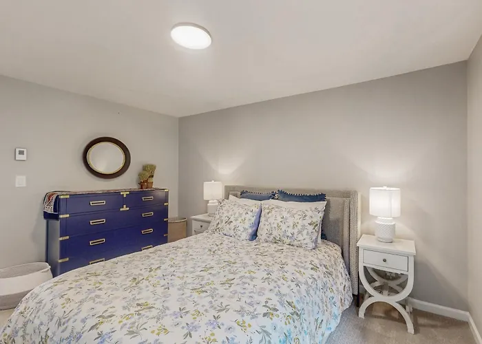 Vashon Beach hotels