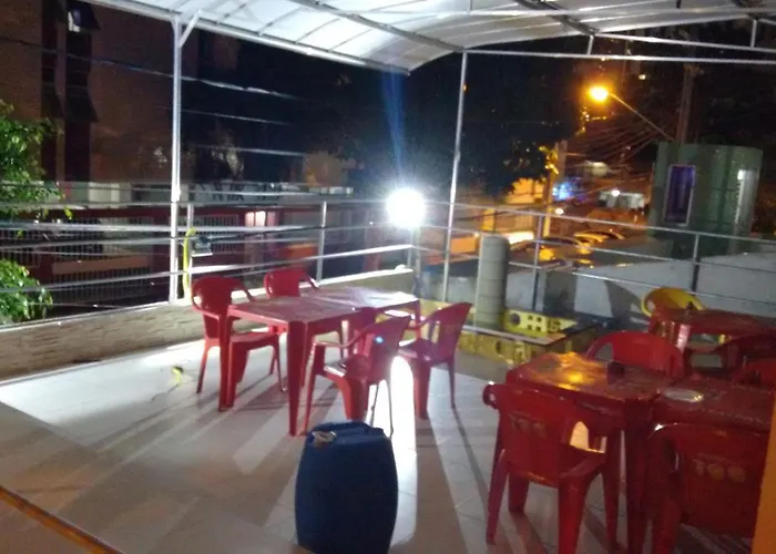 Ramon Hostel Bar
