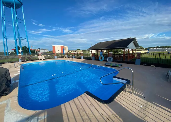 Days Inn By Wyndham Perryville Mo