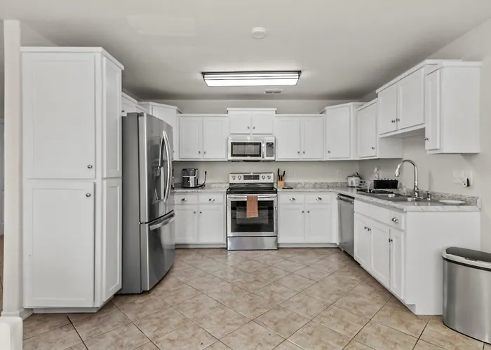 8 Mins To Spi Beach Spacious 3Br With Backyard