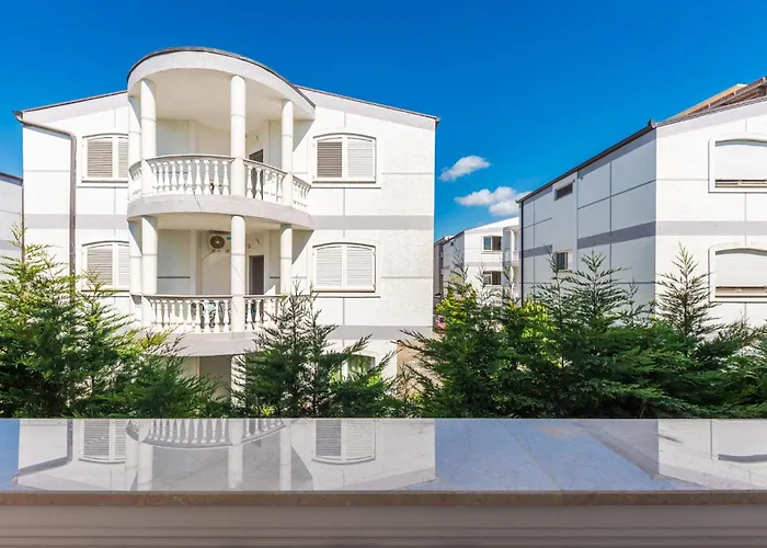 Sea La Vie Suites
