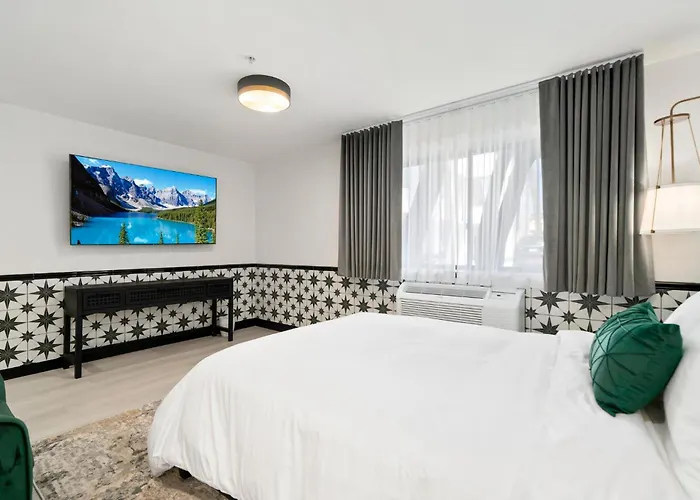 Casablanca Inn