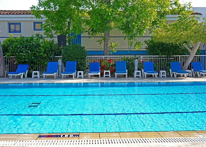 Green Bungalows Hotel Apartments
