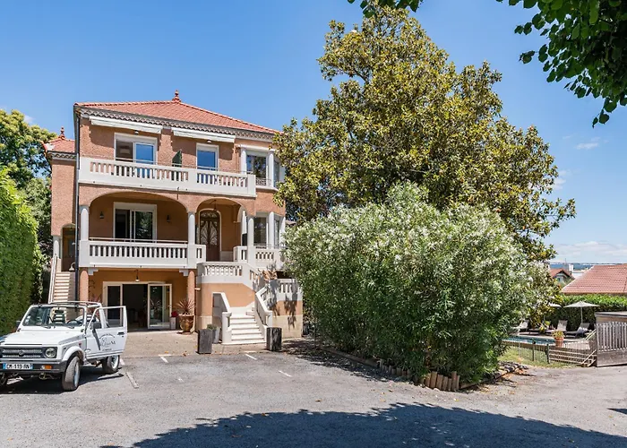 Hotels in Aubenas