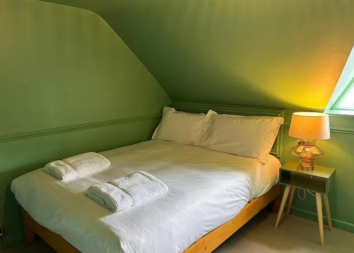 Rooms At The Quayside - Stylish En-Suite Rooms On Poole Quay All Fully Refurbed