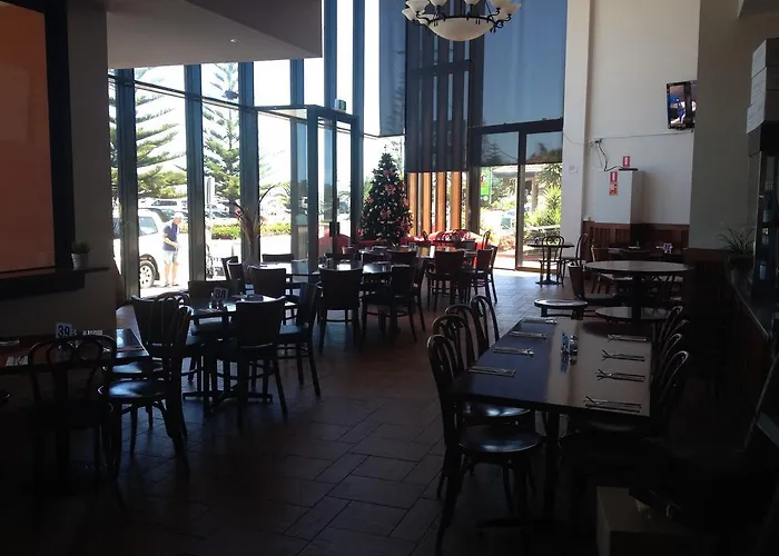 The Central Hotel Motel Lakes Entrance