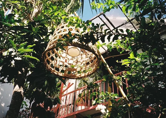 Uyen'S House