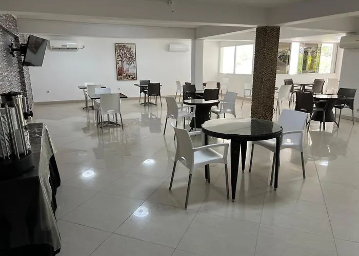 Hotel Wimbi Sun