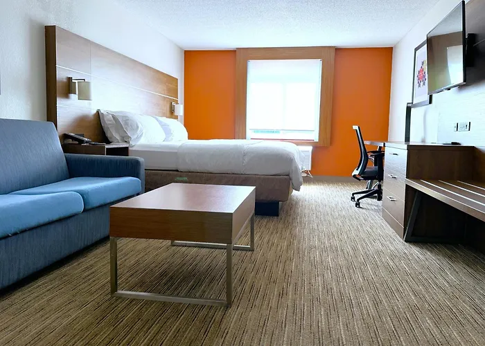 Holiday Inn Express & Suites - Lincoln East - White Mountains By Ihg