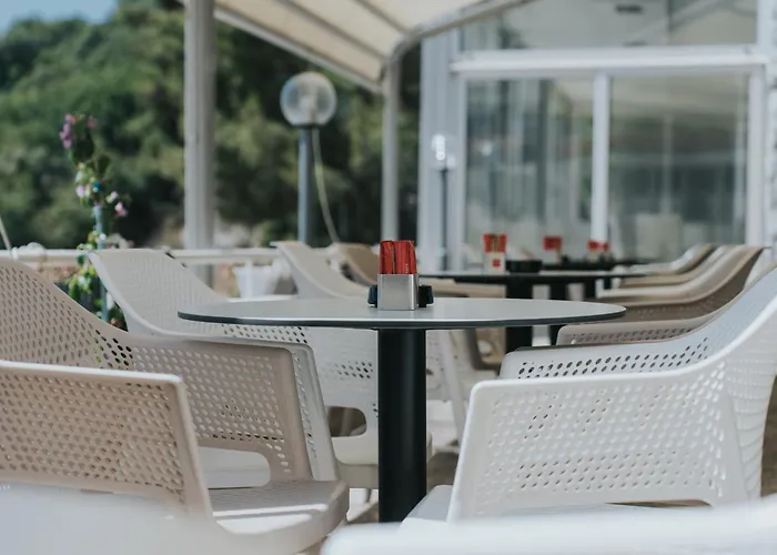 Hotels in Ploce (Dubrovnik-Neretva)