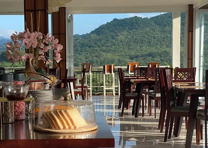 Hotels in Batu-Batu