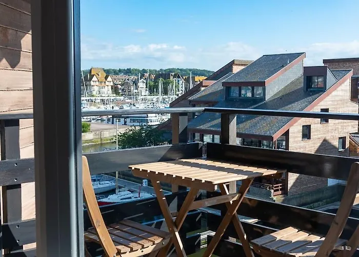 Beau Studio Neuf, Vue Marina