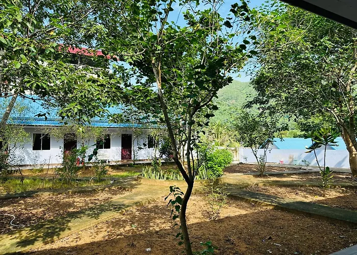 Bungalow Hotel