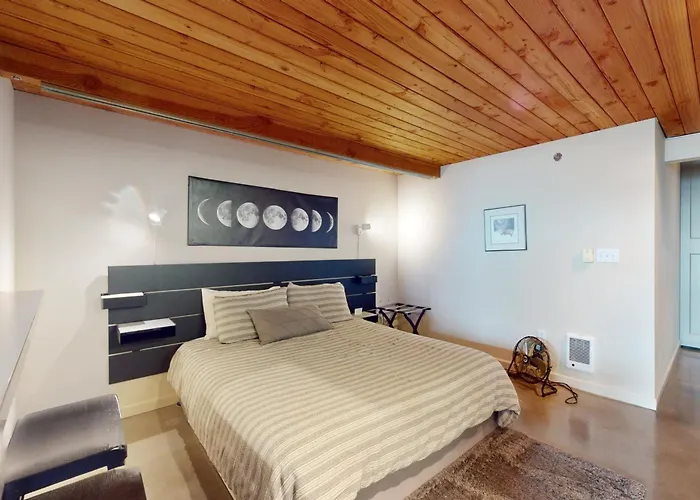 19Th Avenue Lofts Unit 213
