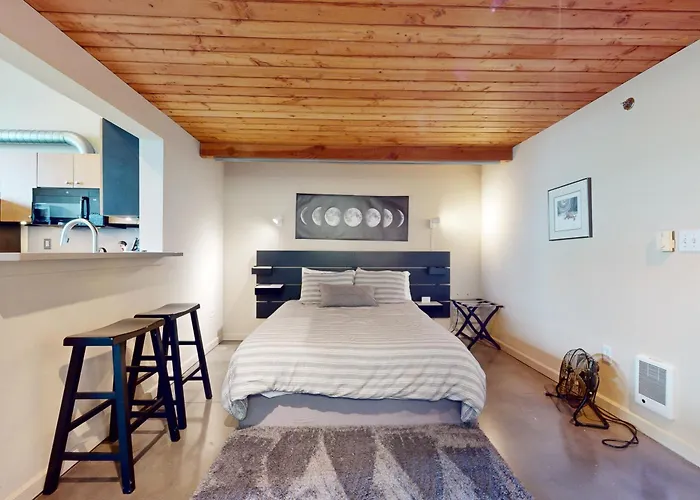 19Th Avenue Lofts Unit 213