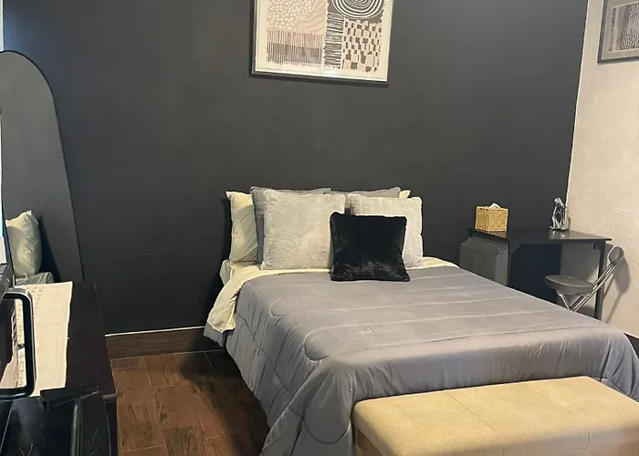 Dreamland Den #8