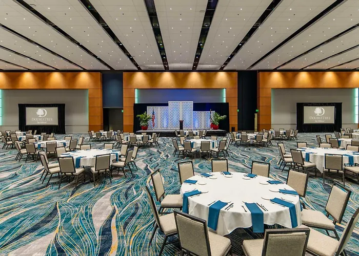 Doubletree By Hilton Hotel Cedar Rapids Convention Complex