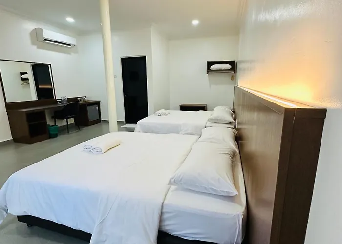 Landcons Hotel & Resort