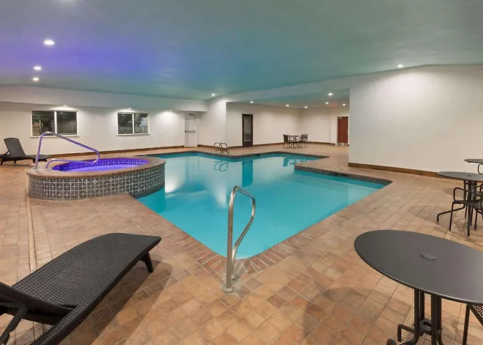Super 8 By Wyndham Lubbock West