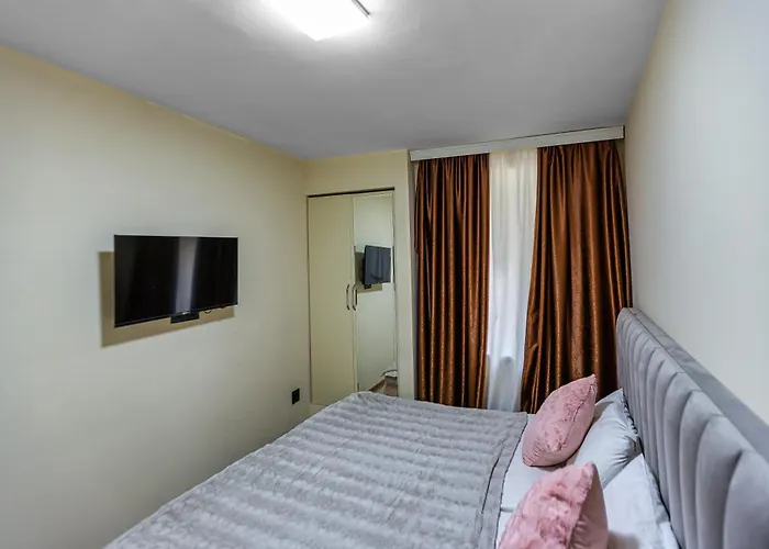 Hillside City Center Hotel