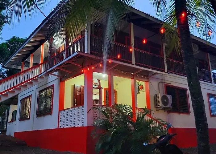 Fenix Hotel & Hostel