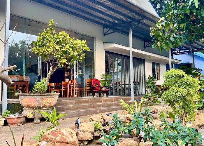 Bungalow Hotel