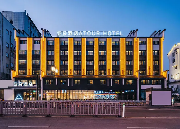 Atour Hotel Quzhou Nankong