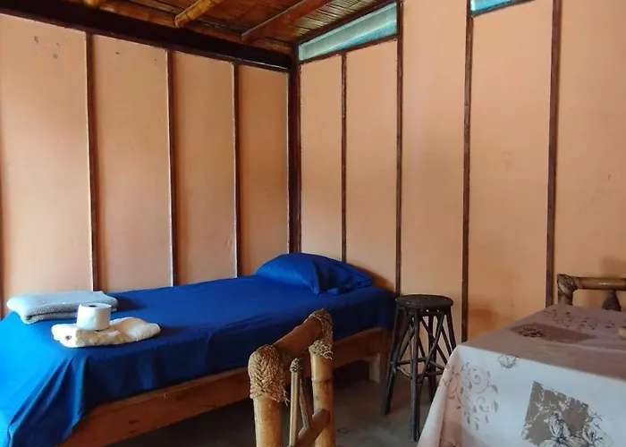 Los Almendros De Mancora