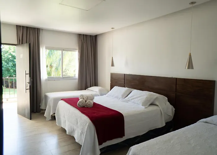Hotel Oaky