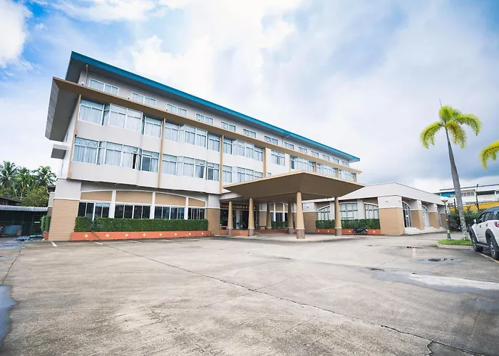Chumphon Gardens Hotel