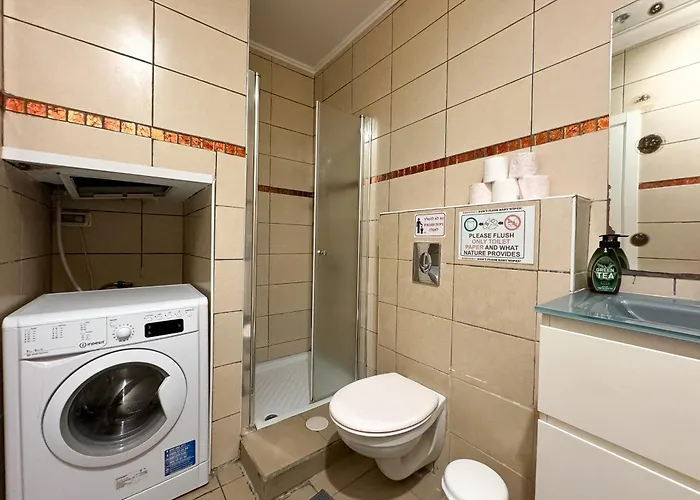 Begin19 Apartments&Hostel
