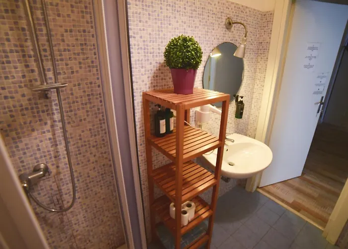 Barcolana Lodge - Hostel