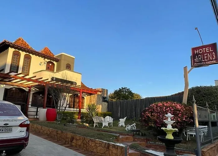 Hotéis de Careacu
