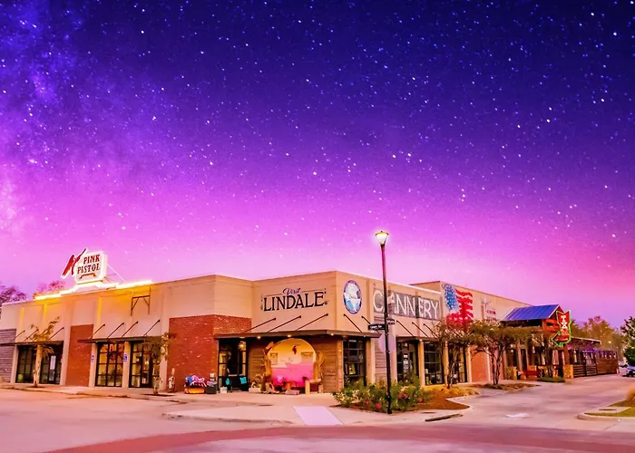 Holiday Inn Express & Suites Lindale - Tyler By Ihg