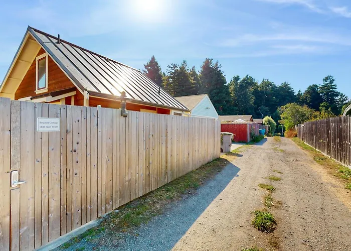 Sequoia Cottage