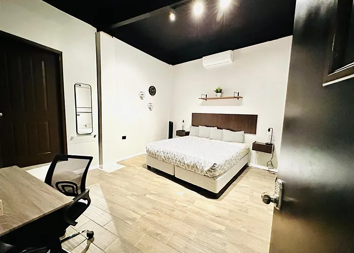 Costero Inn - Not Hotel