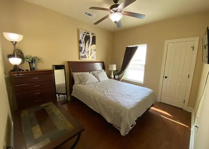 Grand Isle Detached Condo Unit F 3 Bedrooms 1 Bath Easy Beach Access Pet Ok