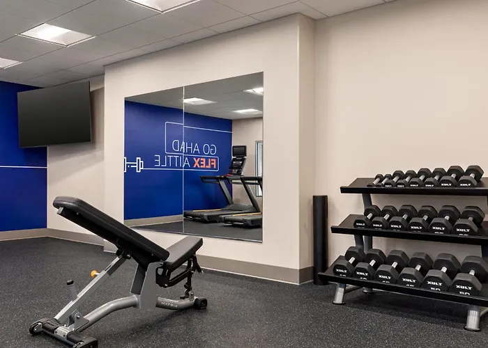 Holiday Inn Express & Suites Rhinelander By Ihg