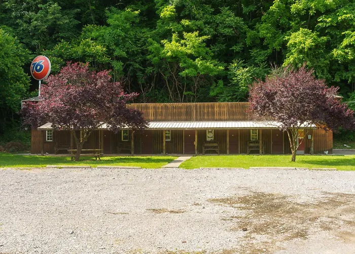 Seneca Pines Lodge