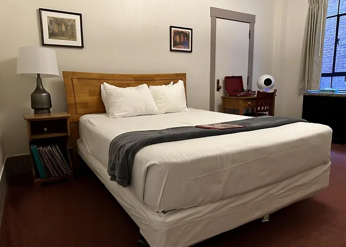 Brattleboro City Center Hotels