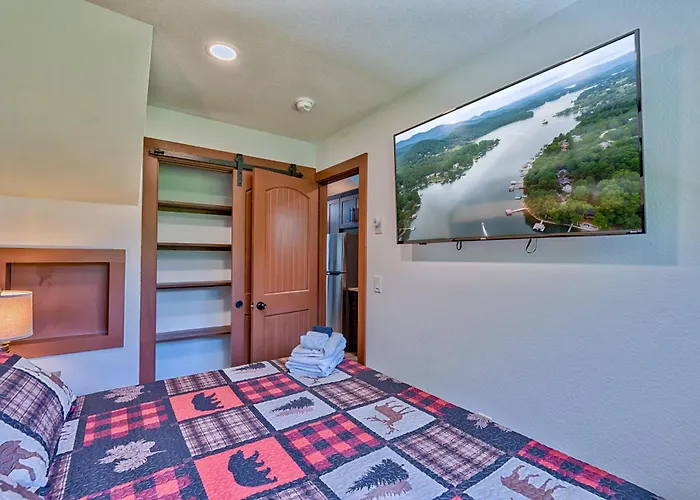 Retreat On The Lake
