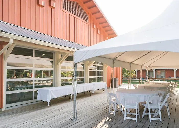 Brown County Inn