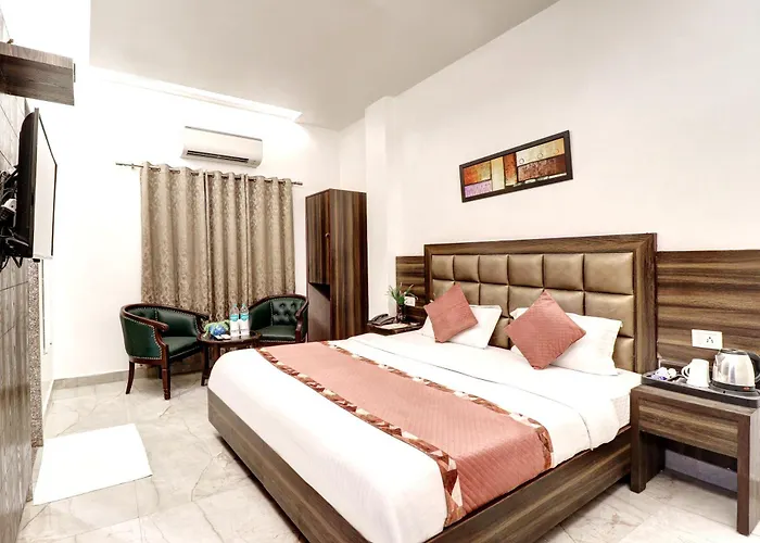 Hotel Emporio Dx - Near New Delhi Railway Station & Connaught Place