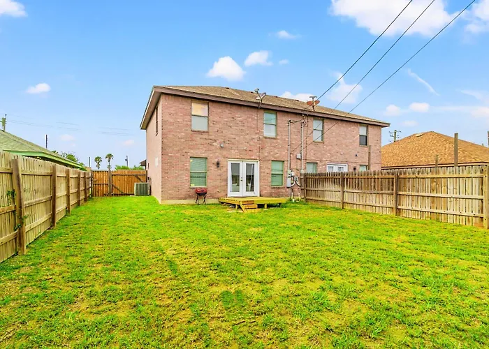 Grand Twin Oasis 6Br Near Beach & Attractions